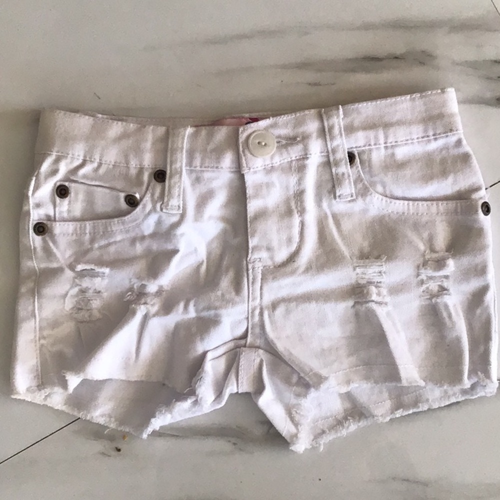 Play six white denim shorts